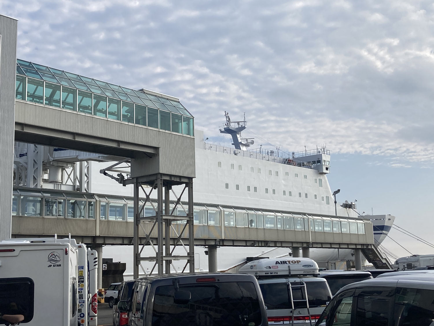 苫小牧西港フェリーターミナル